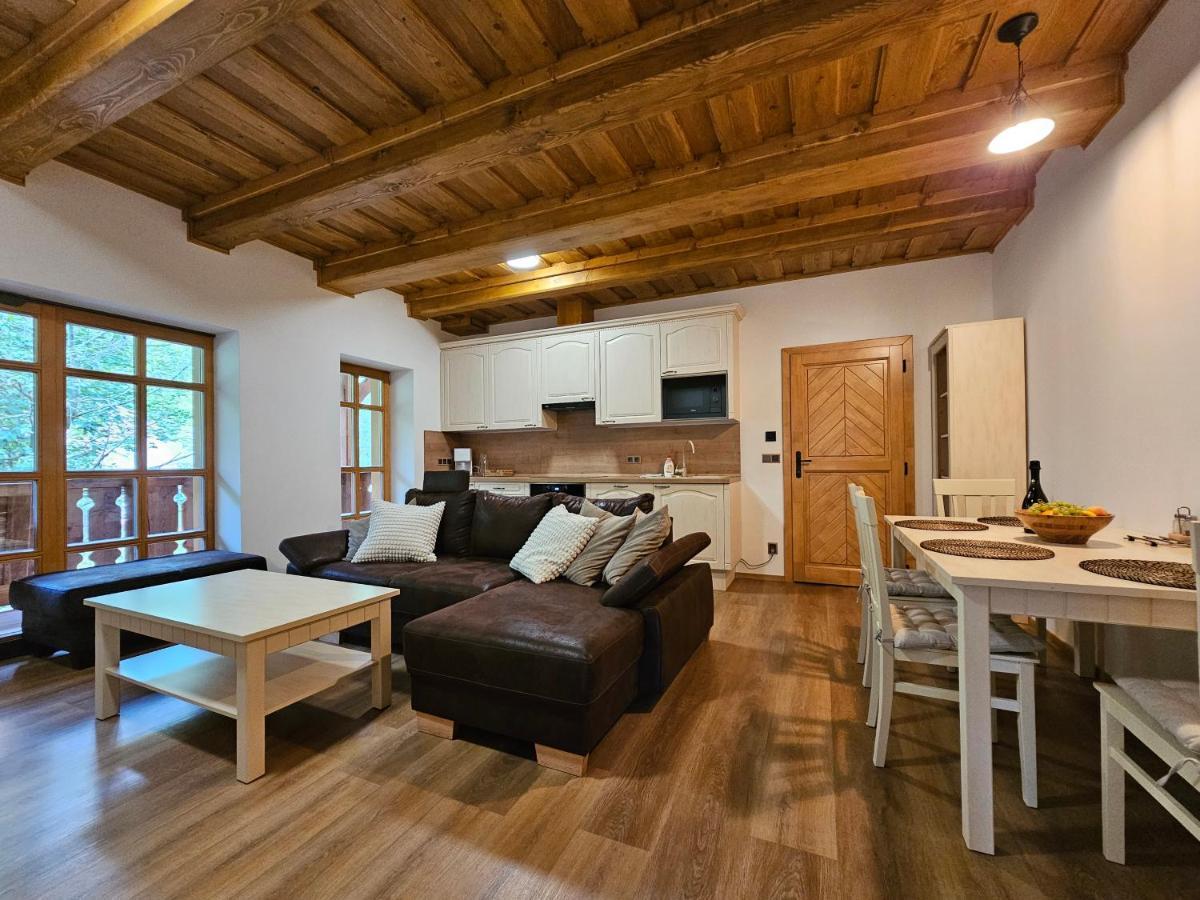 Velké Karlovice Apartmany Jezerne מראה חיצוני תמונה