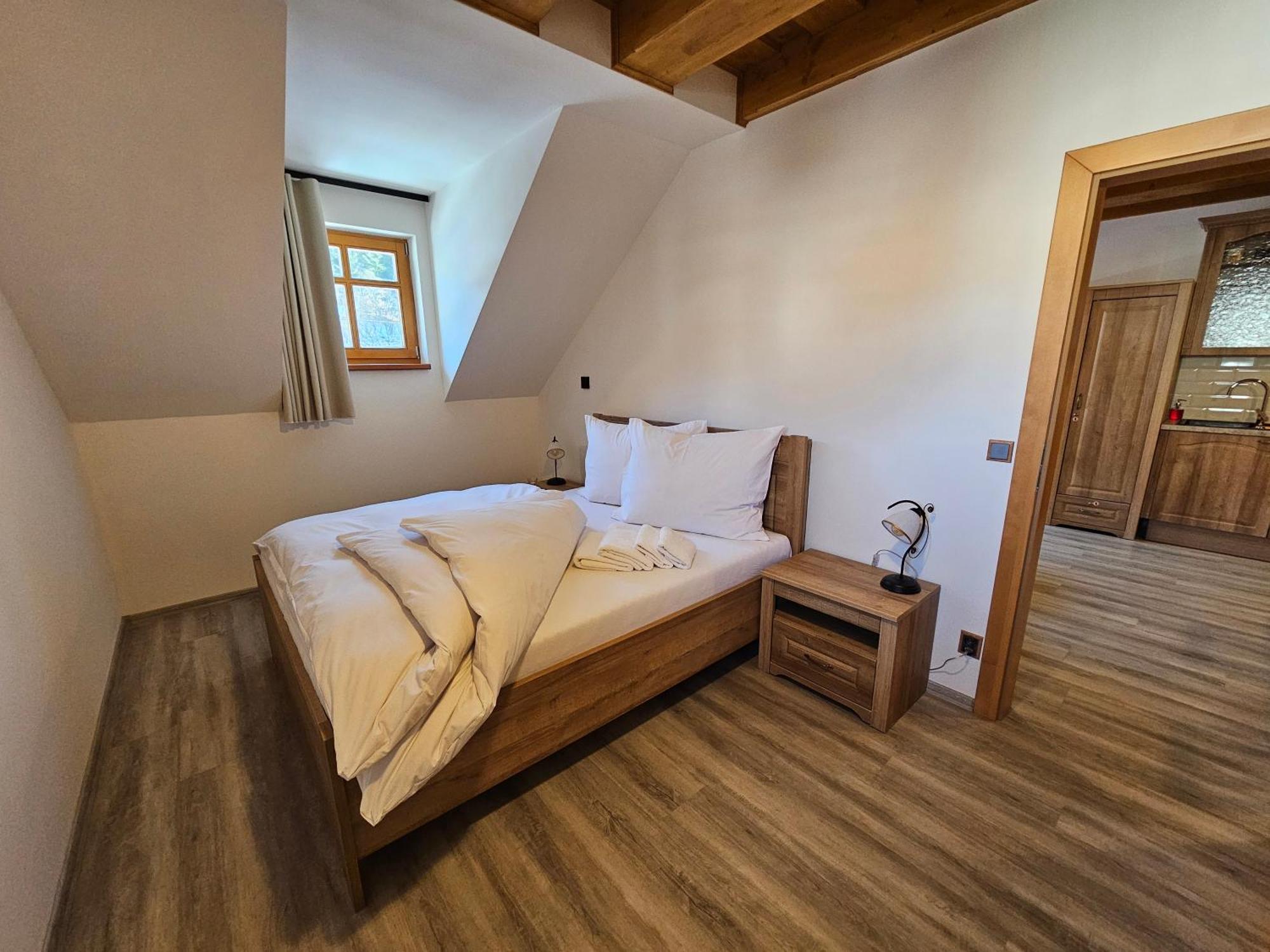 Velké Karlovice Apartmany Jezerne מראה חיצוני תמונה