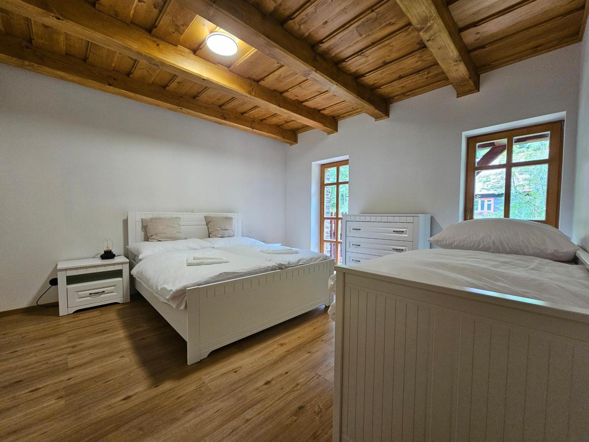 Velké Karlovice Apartmany Jezerne מראה חיצוני תמונה