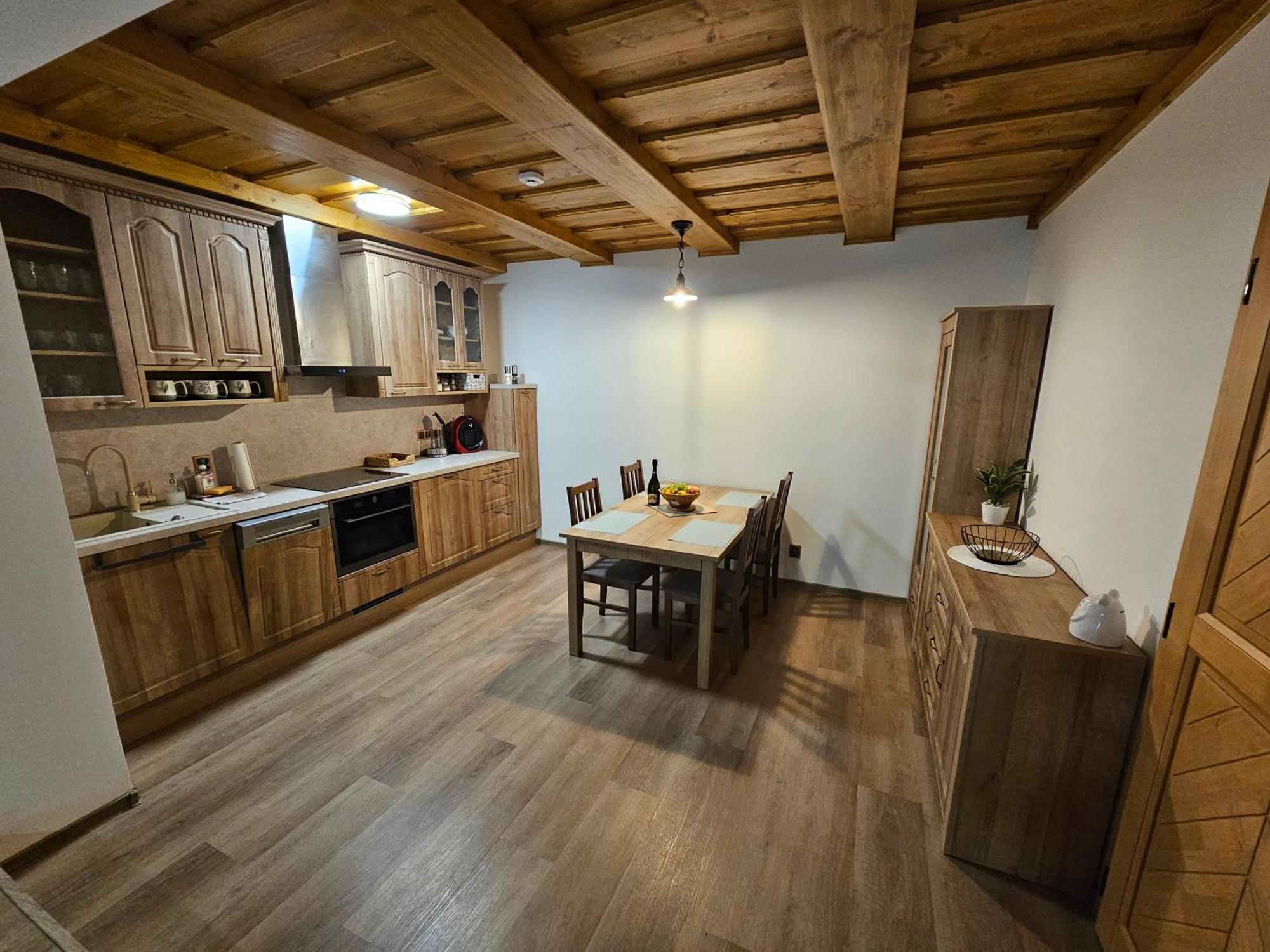 Velké Karlovice Apartmany Jezerne מראה חיצוני תמונה