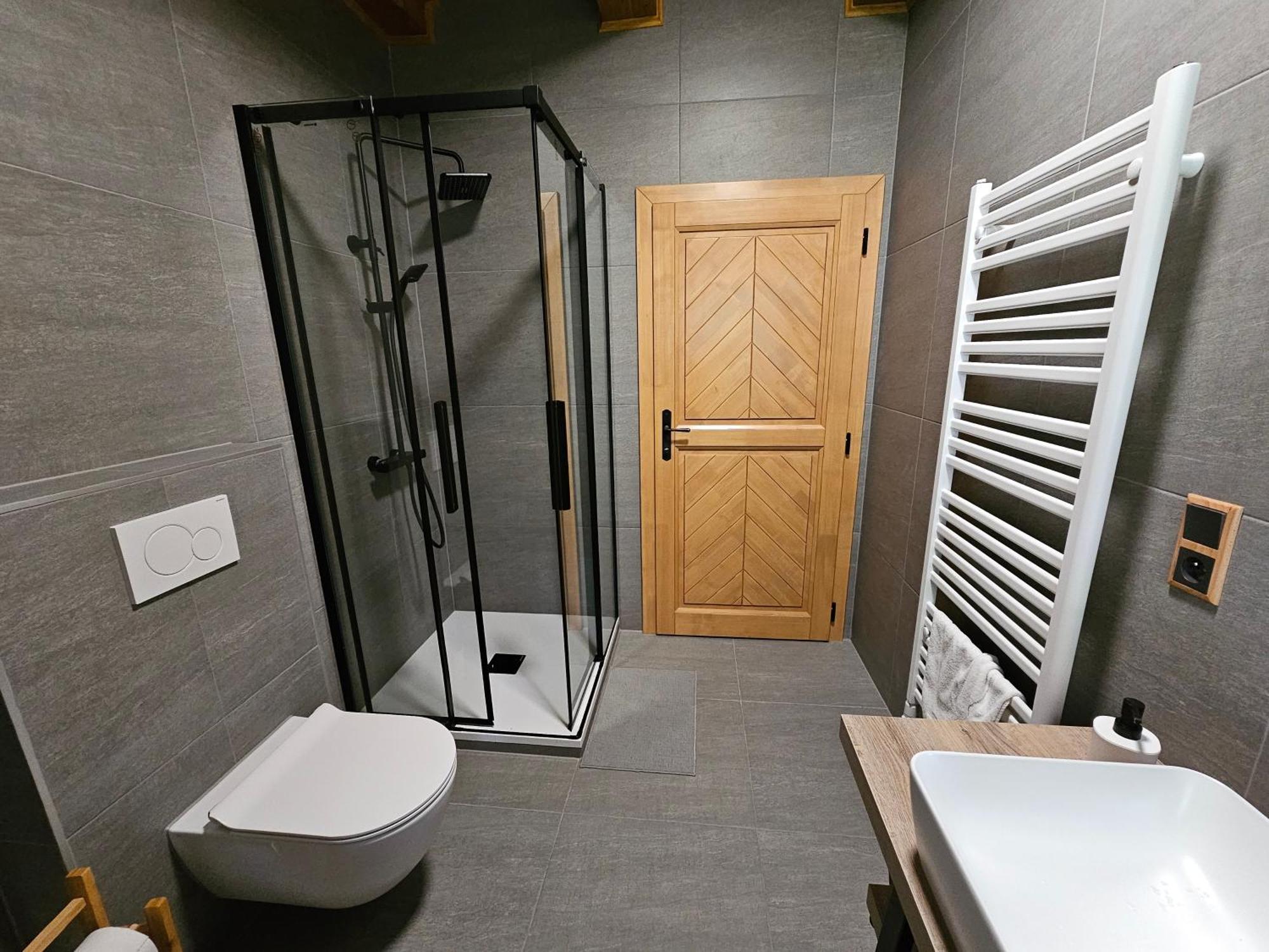 Velké Karlovice Apartmany Jezerne מראה חיצוני תמונה