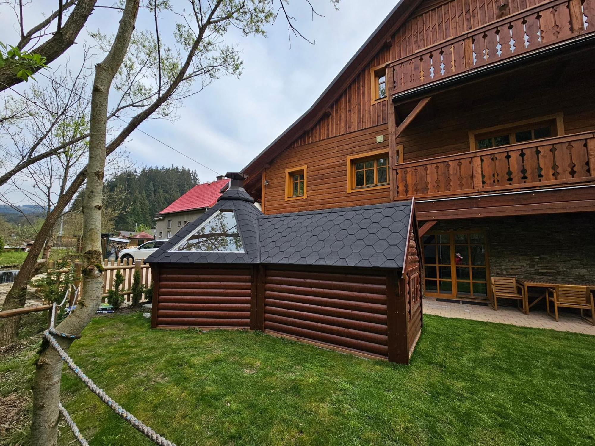Velké Karlovice Apartmany Jezerne מראה חיצוני תמונה