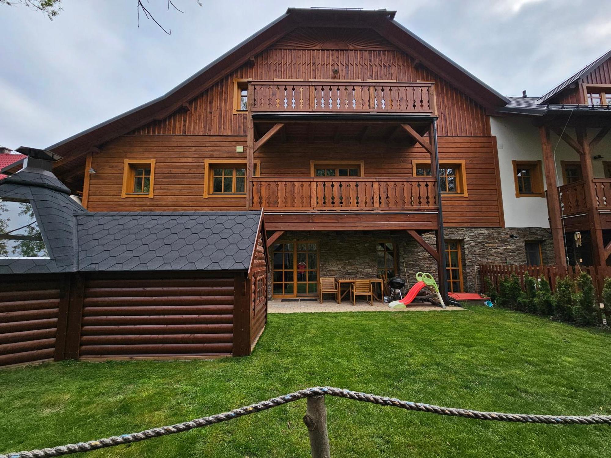 Velké Karlovice Apartmany Jezerne מראה חיצוני תמונה
