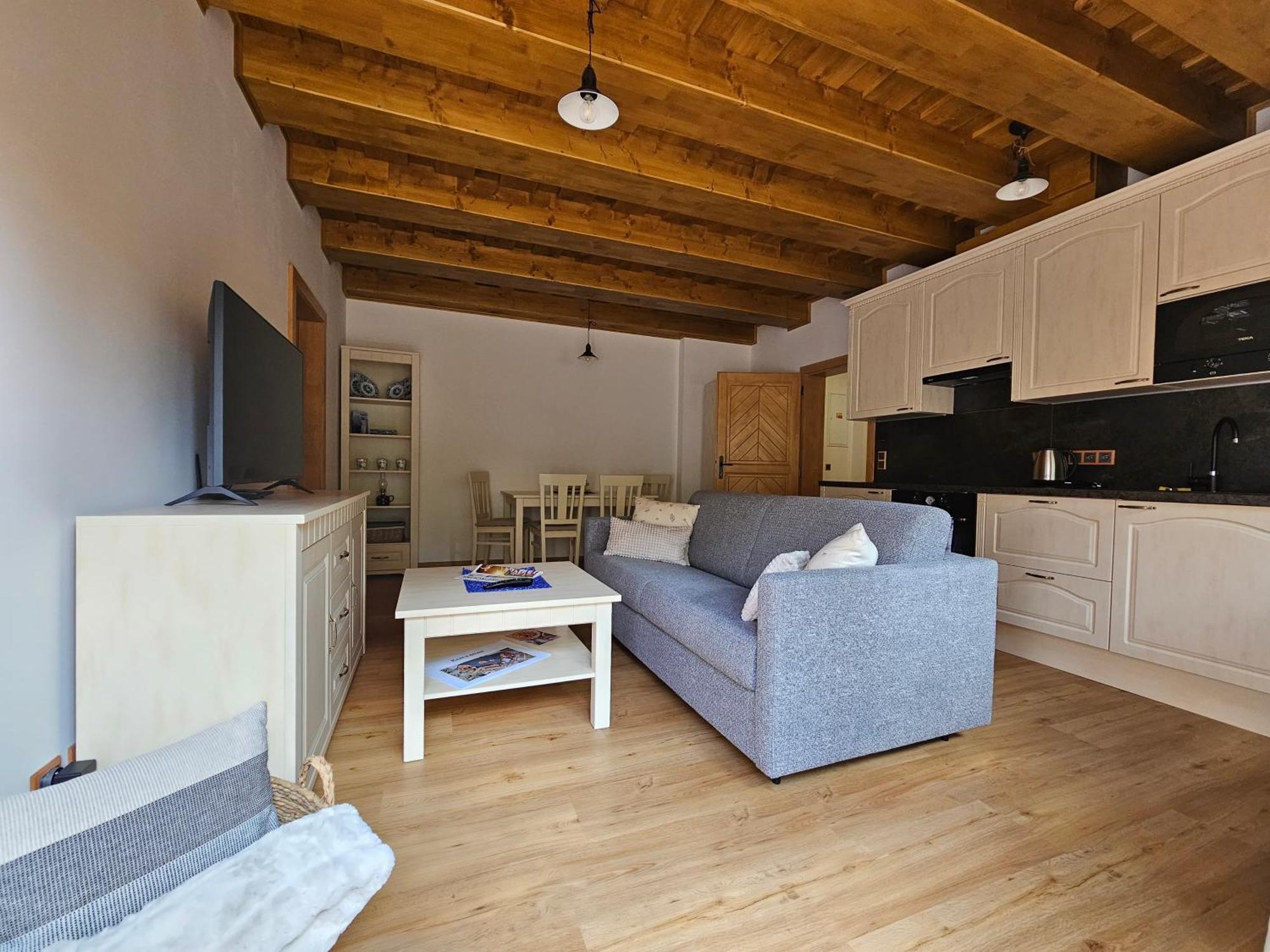 Velké Karlovice Apartmany Jezerne חדר תמונה