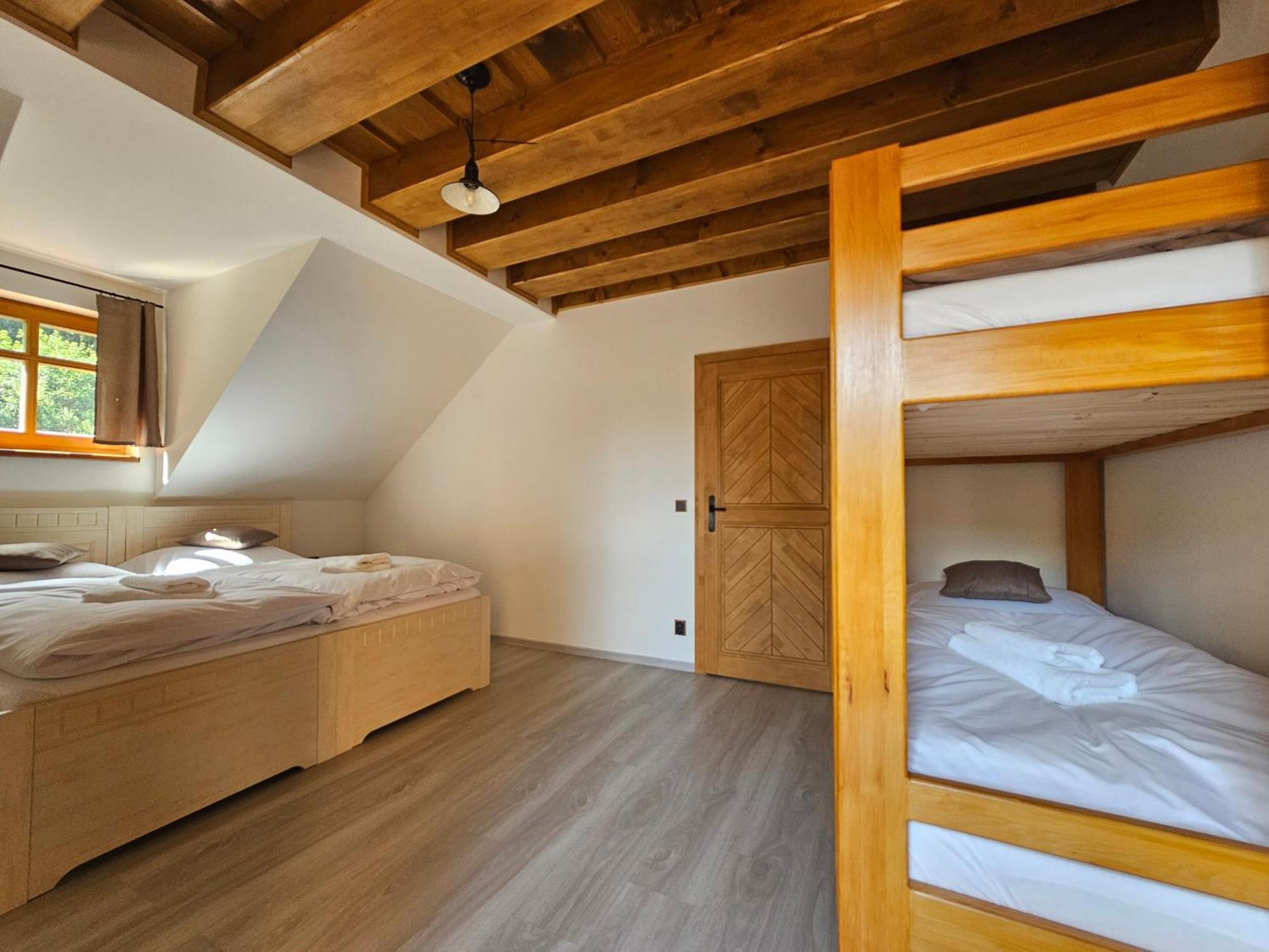 Velké Karlovice Apartmany Jezerne מראה חיצוני תמונה
